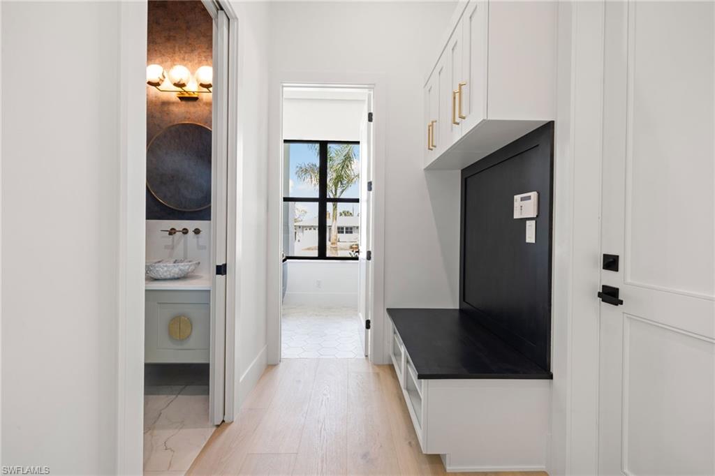 NAPLES PARK - Residential