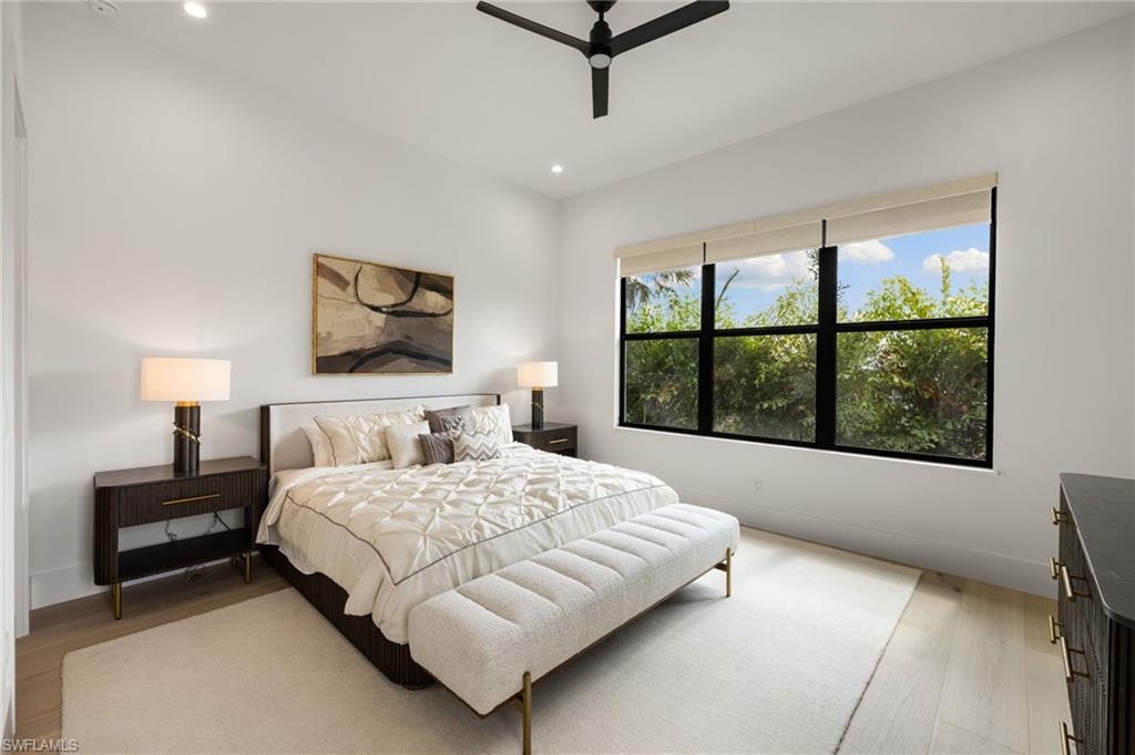 NAPLES PARK - Residential