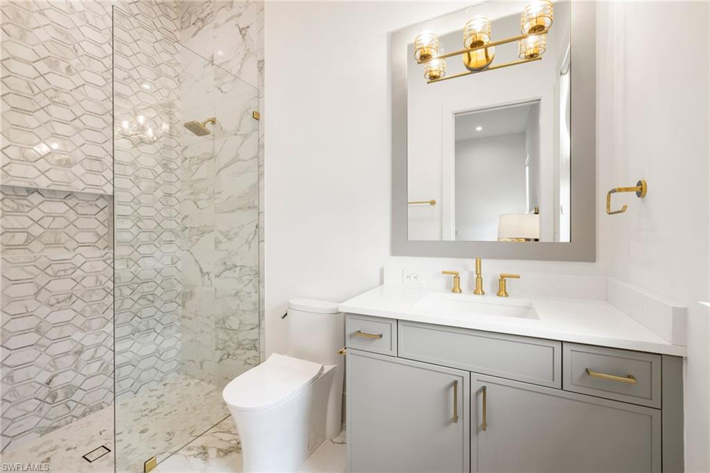 NAPLES PARK - Residential