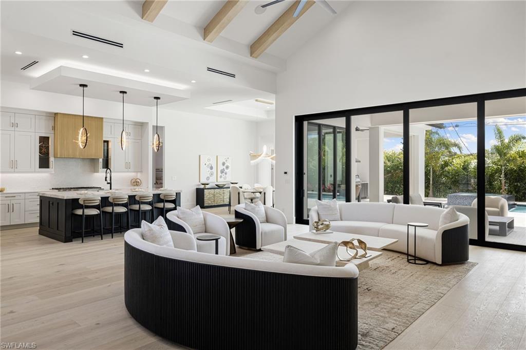 NAPLES PARK - Residential