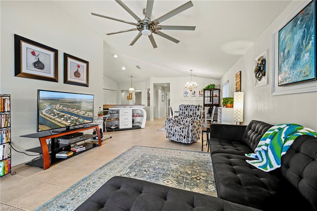 GARDEN LAKES AT COLONIAL - Residential