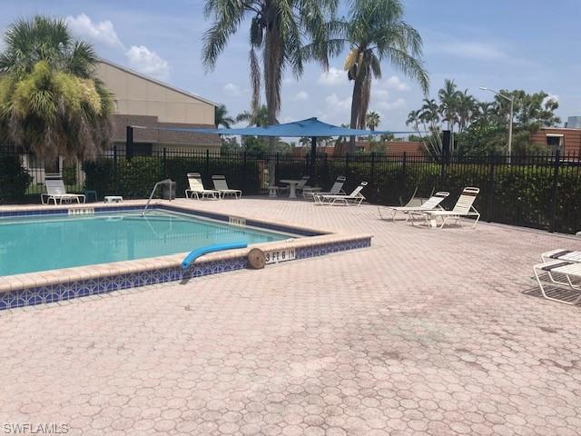 VILLAGE OF CEDARBEND - Residential