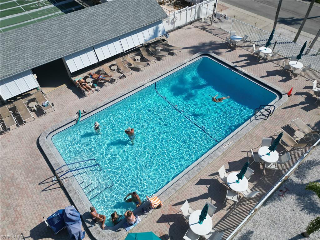 BAYSIDE ESTATES - Land