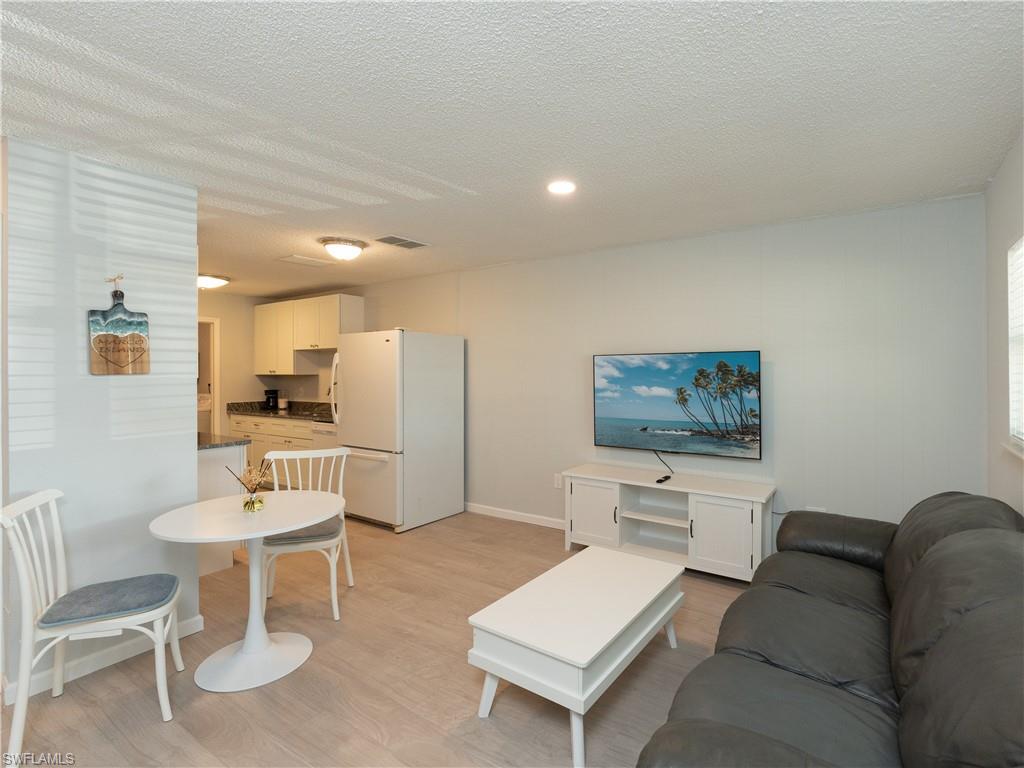 MARCO HIGHLANDS - Residential