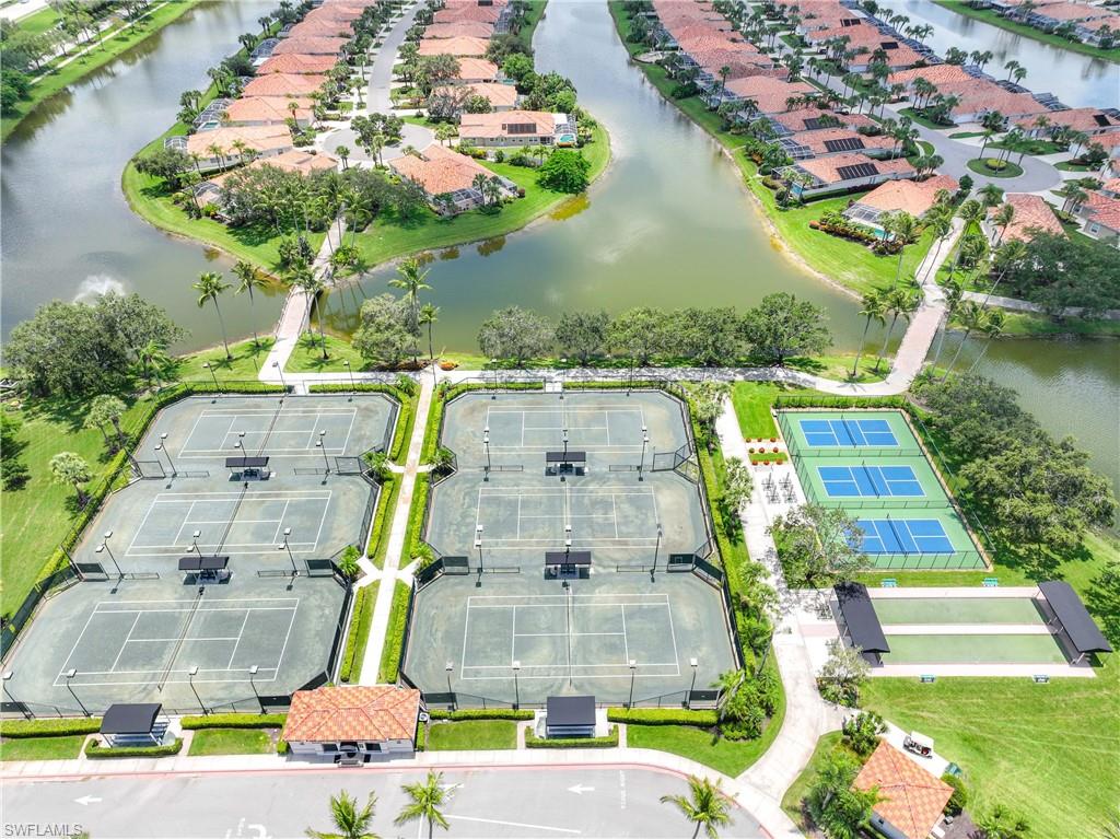 VILLAGE WALK - Residential