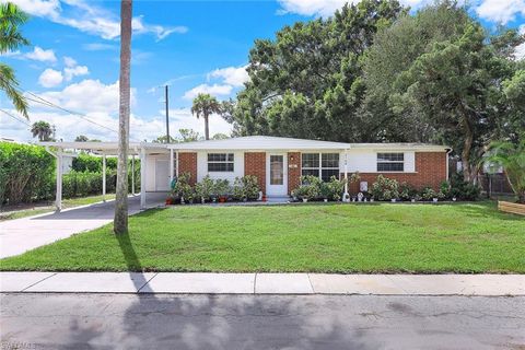 A home in NAPLES