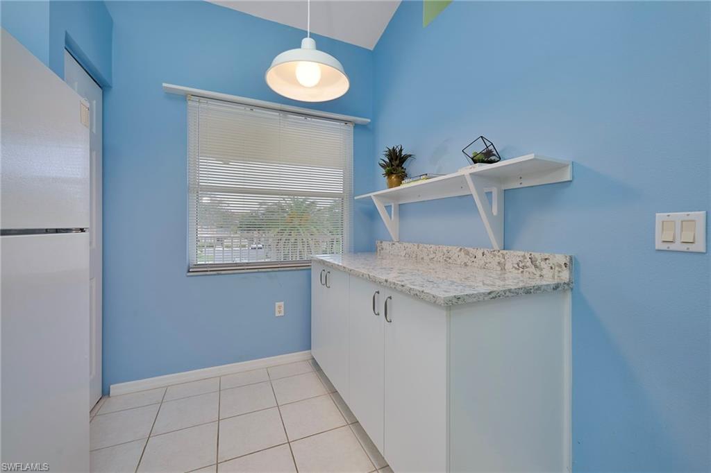 HUNTINGTON LAKES - Residential