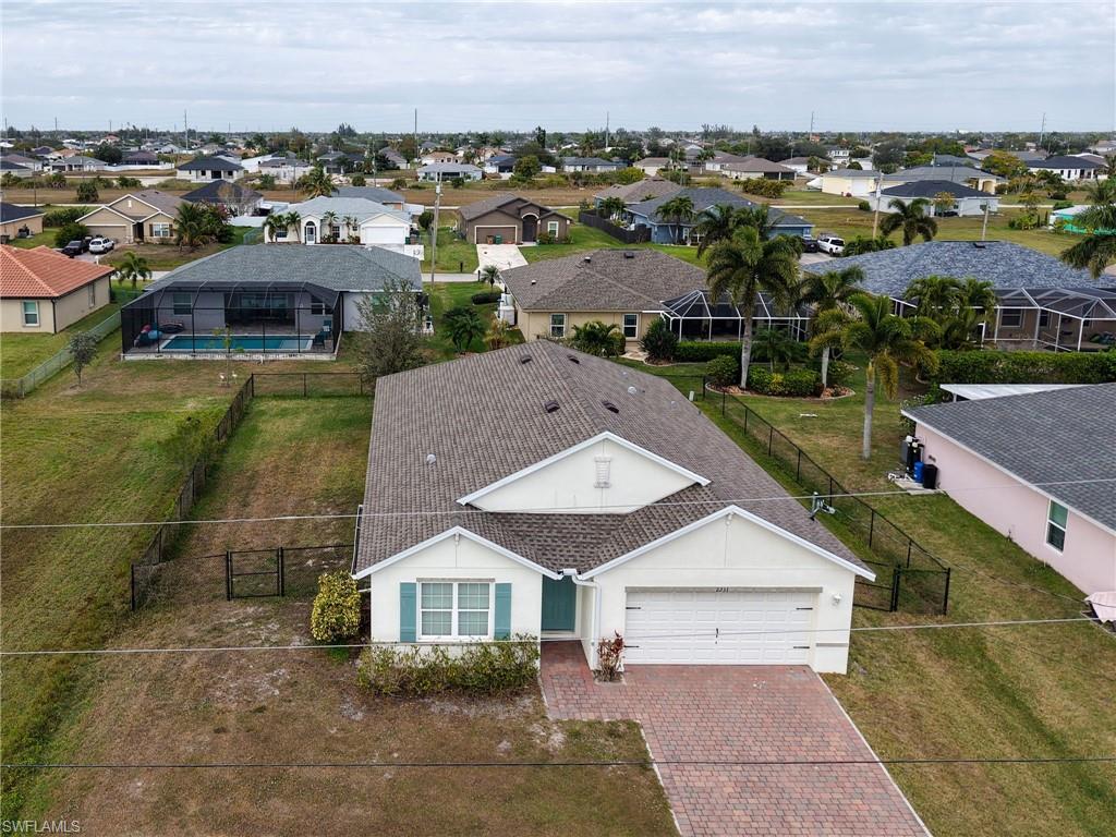CAPE CORAL - Residential