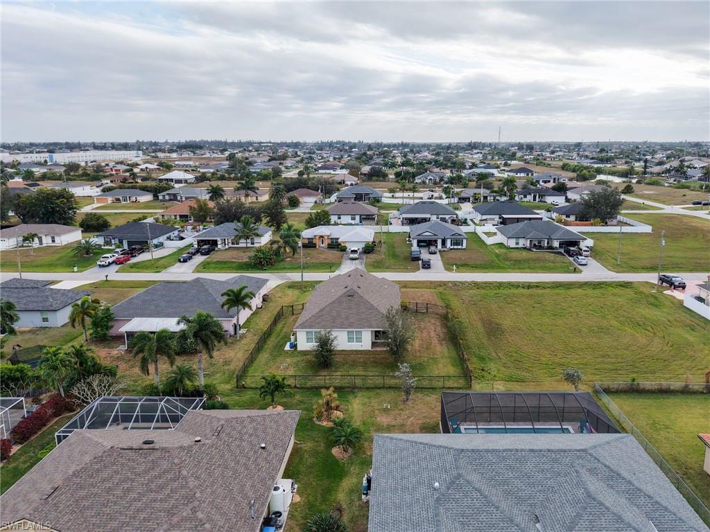 CAPE CORAL - Residential