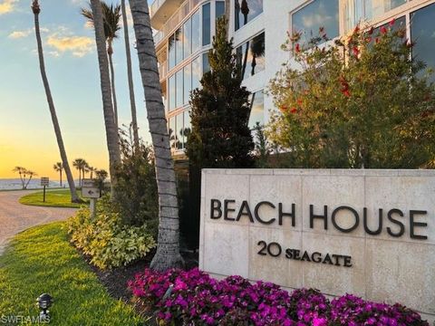 20 Seagate DR 703 NAPLES FL 34103