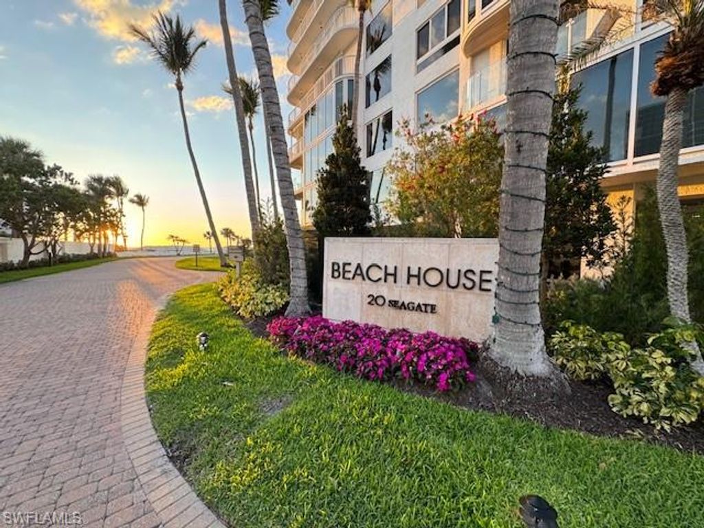 Photo of 20 Seagate DR #703, NAPLES, FL 34103 (MLS # 225021421)