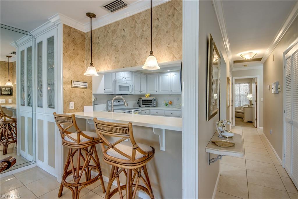 CORAL REEF CONDO - Residential