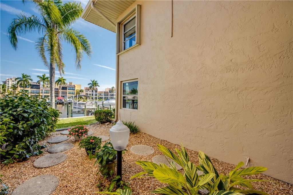 CORAL REEF CONDO - Residential