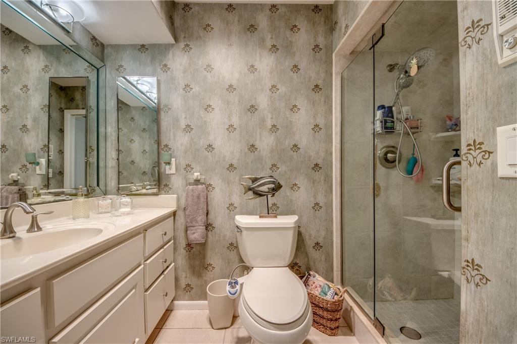 CORAL REEF CONDO - Residential