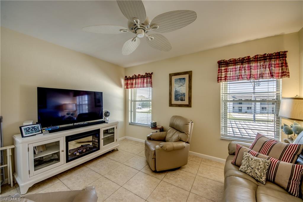 CORAL REEF CONDO - Residential