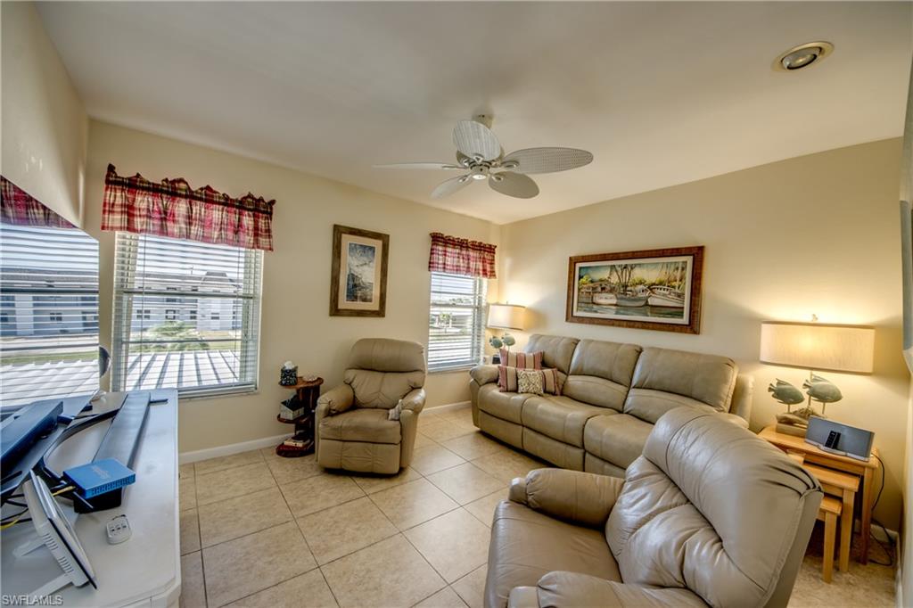CORAL REEF CONDO - Residential