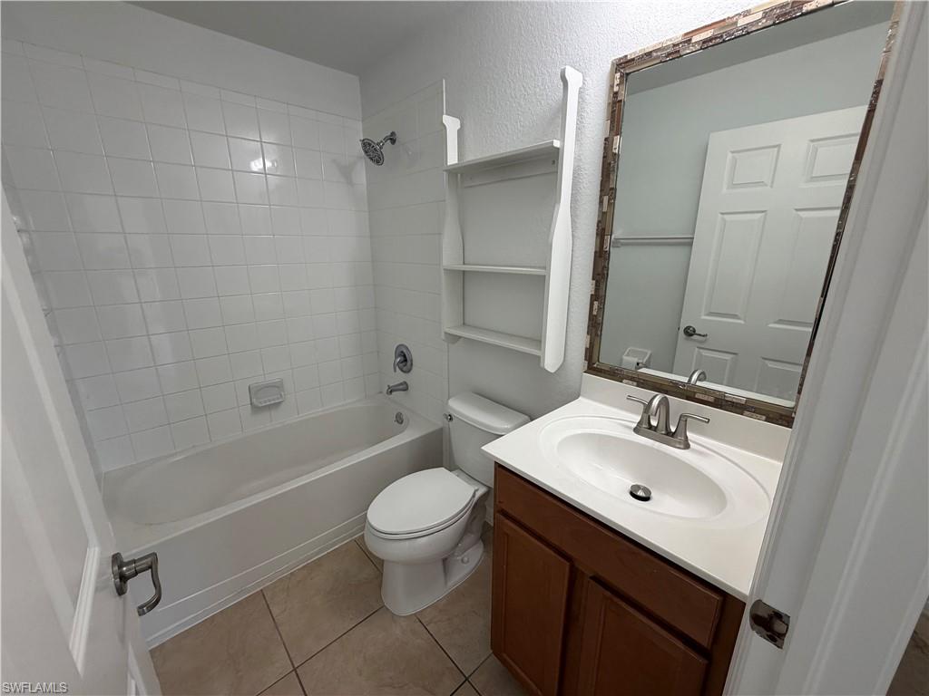 THE VISTAS - Residential Lease