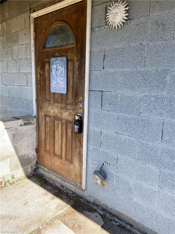 SUNCOAST ESTATES UNREC - Residential Lease