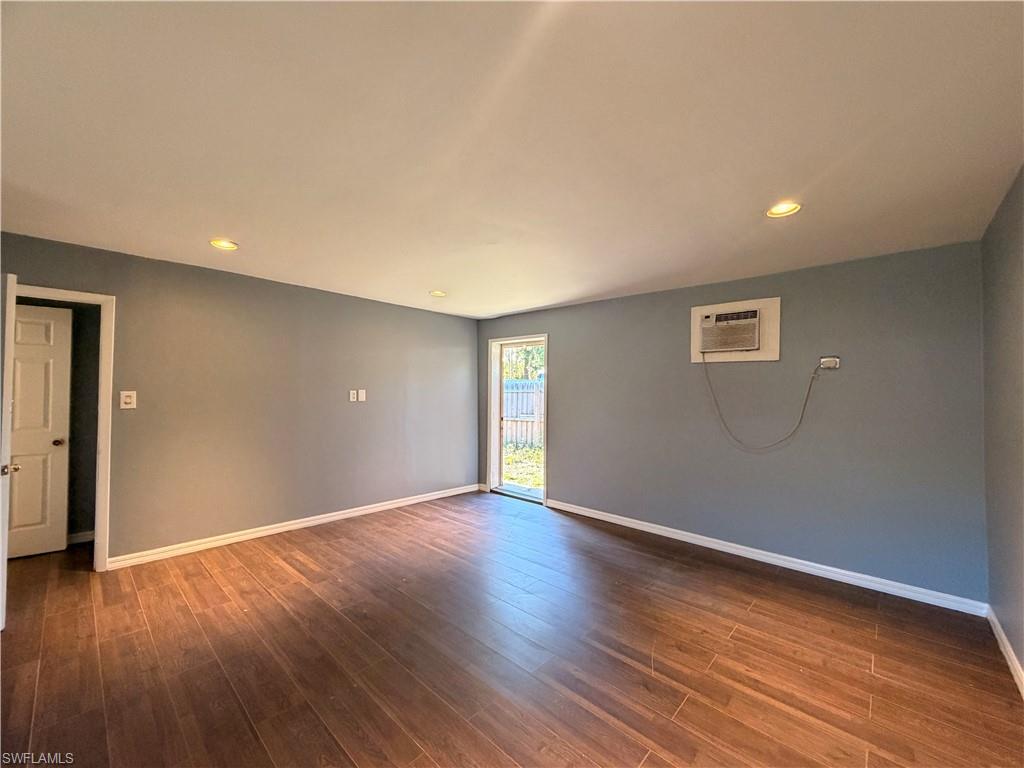 SUNCOAST ESTATES UNREC - Residential Lease