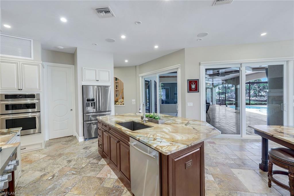 MARCO BEACH - Residential