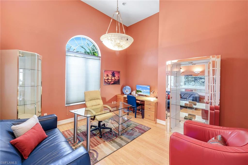 MARCO BEACH - Residential