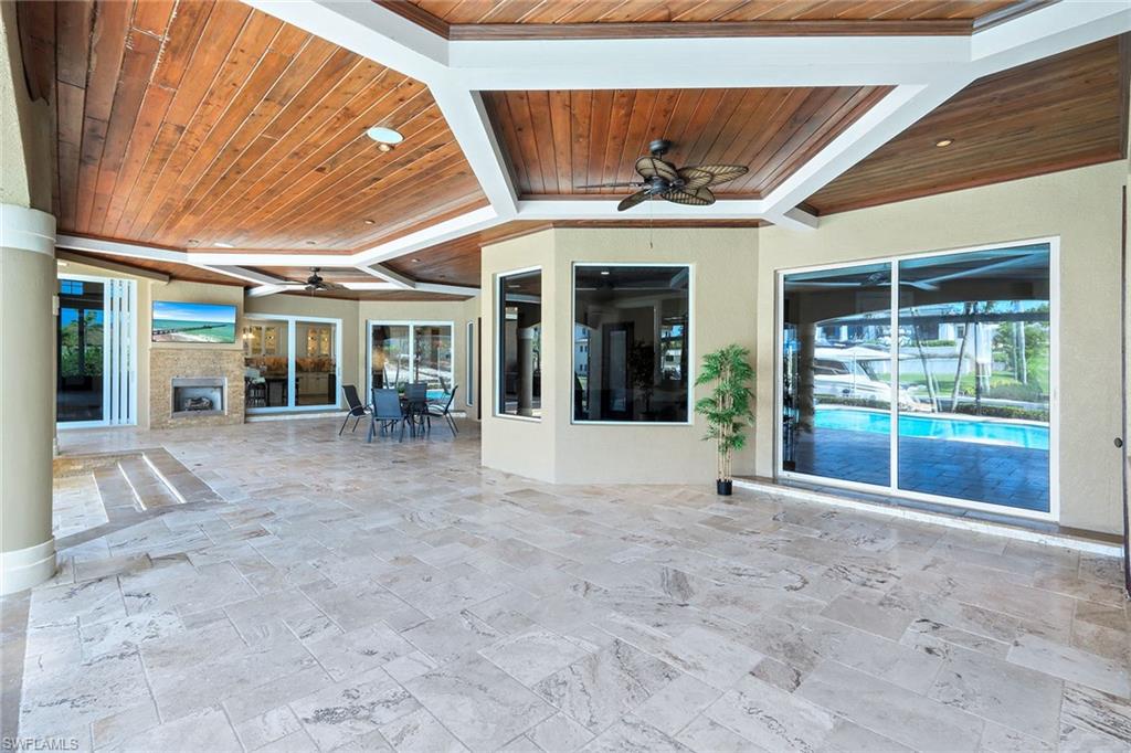 MARCO BEACH - Residential