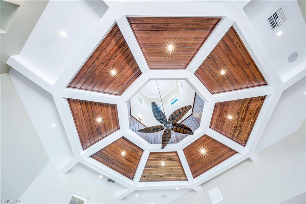 MARCO BEACH - Residential