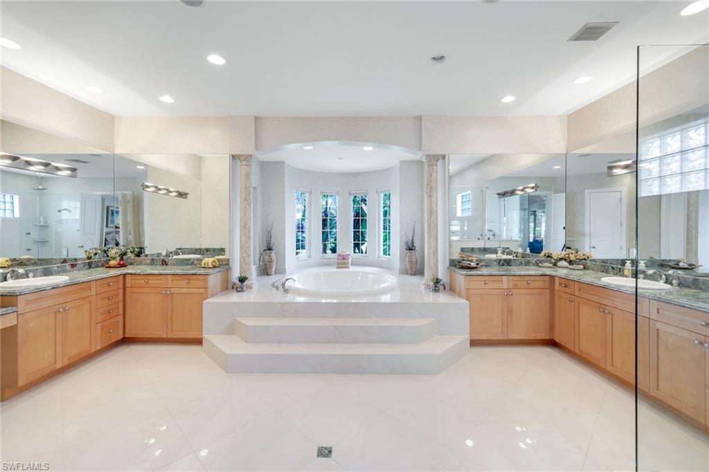 MARCO BEACH - Residential