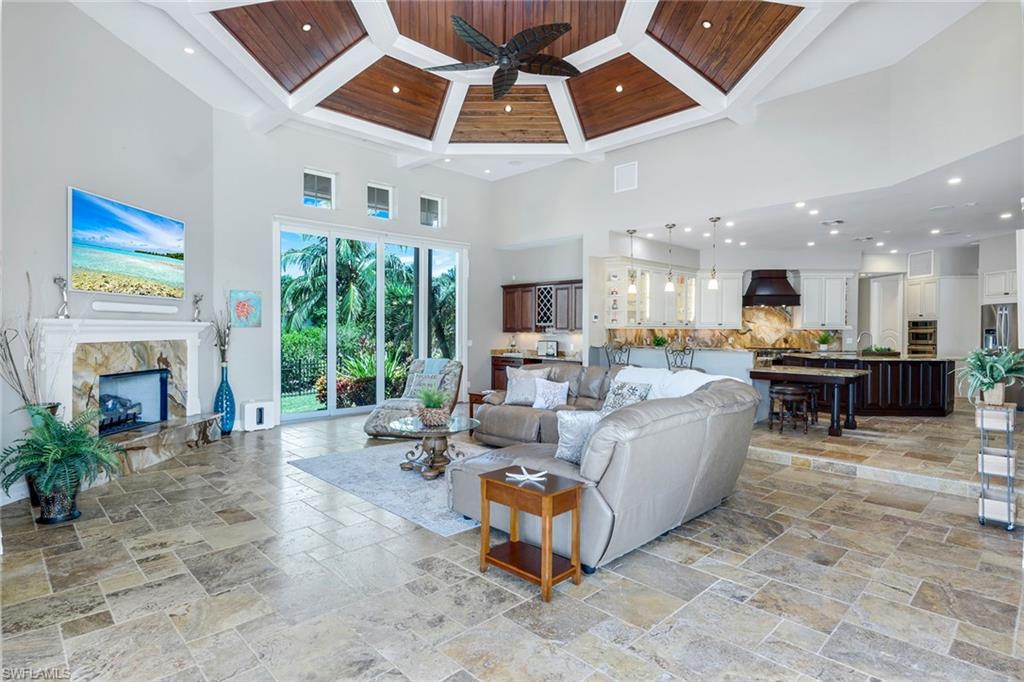 MARCO BEACH - Residential