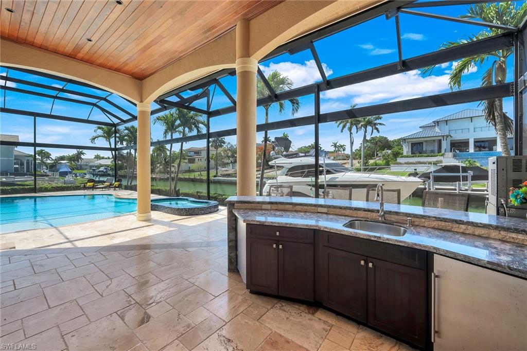 MARCO BEACH - Residential