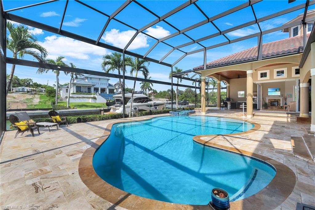 MARCO BEACH - Residential