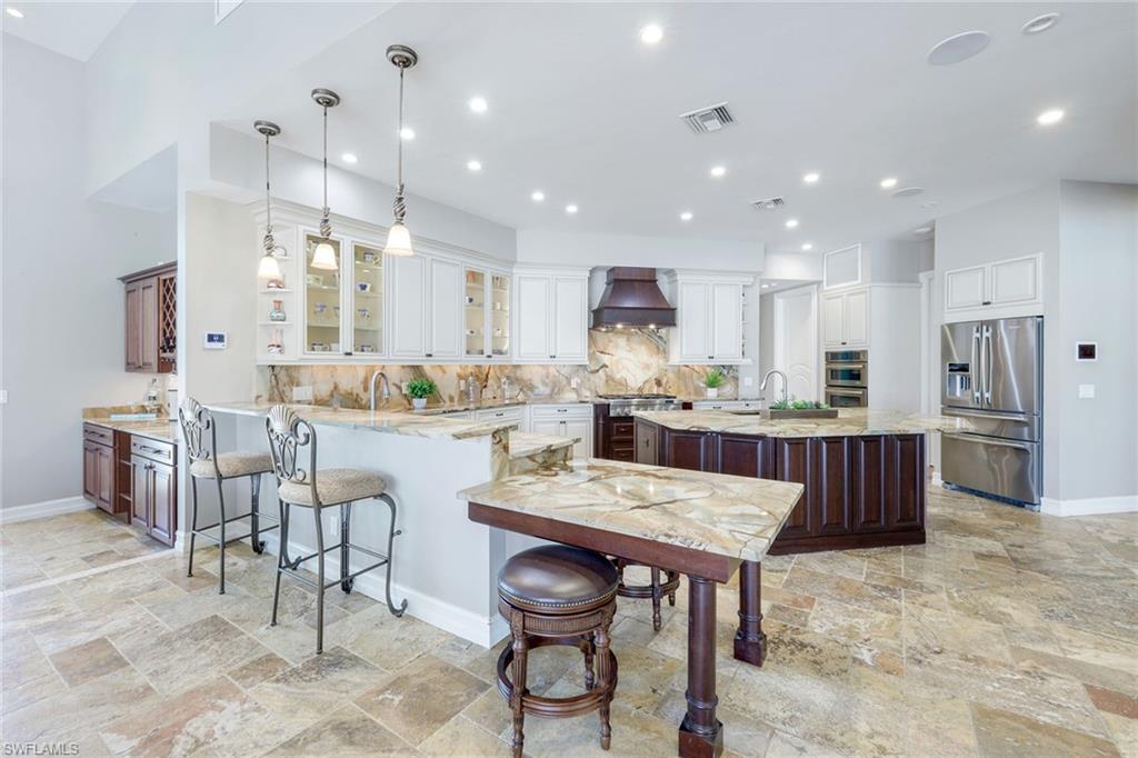 MARCO BEACH - Residential