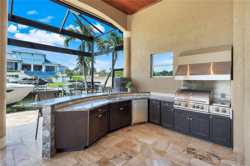 MARCO BEACH - Residential