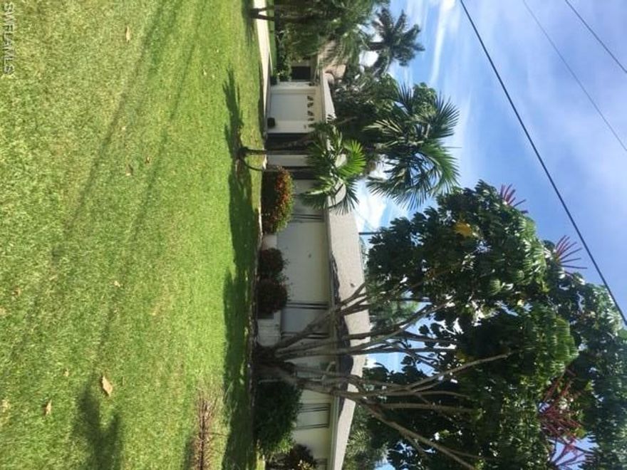 2-Bedroom / 2-Bath home situated in a perfect location in Bonita Springs. Close to all your Beaches, Restaurants and Shopping. Home is being sold furnished and sits on an oversized corner lot.