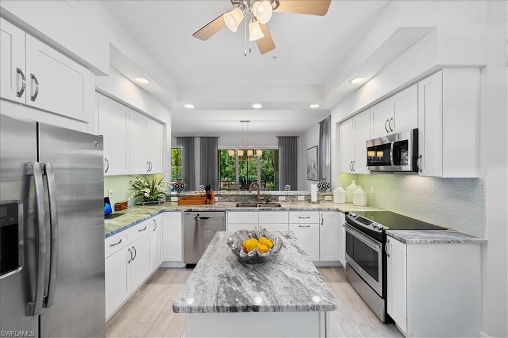 VISTA POINTE - Residential