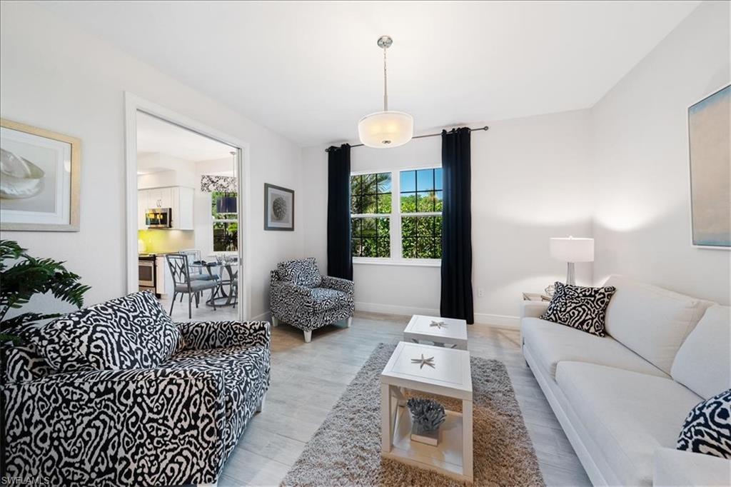 VISTA POINTE - Residential