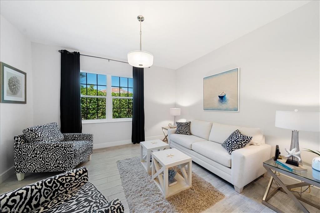 VISTA POINTE - Residential