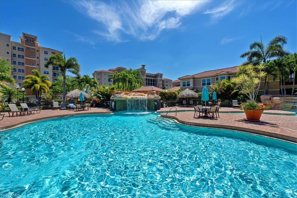 VISTA POINTE - Residential