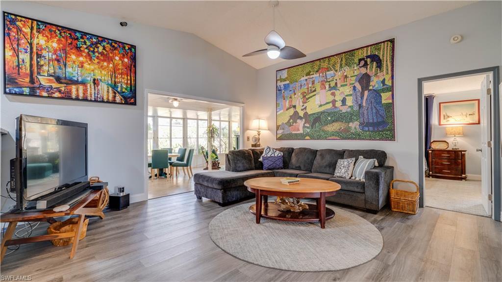 FOXMOOR LAKES - Residential