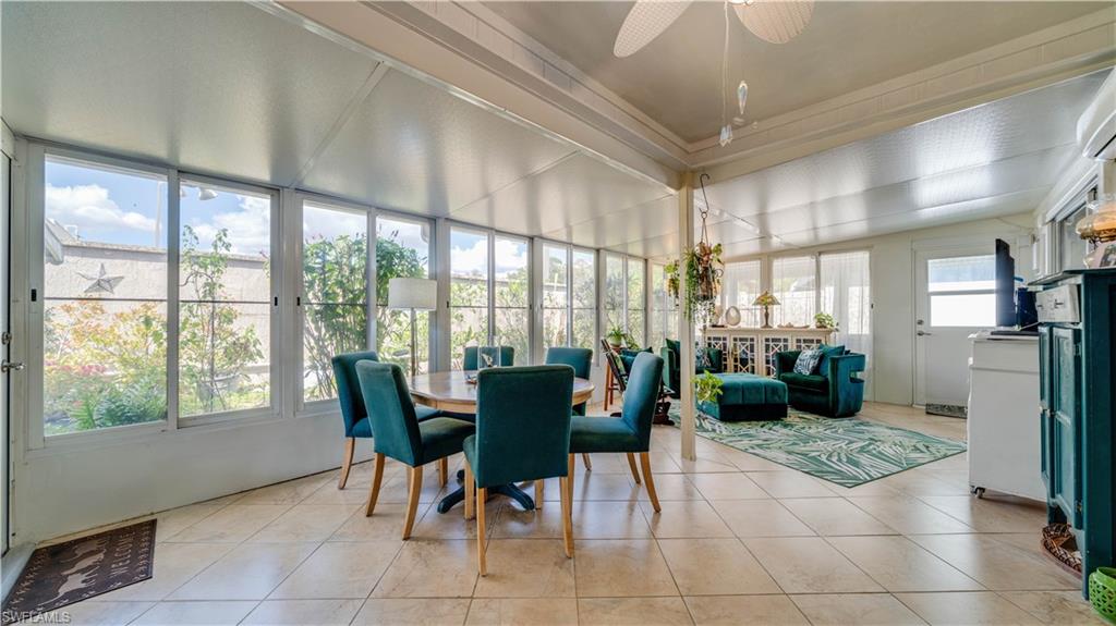 FOXMOOR LAKES - Residential