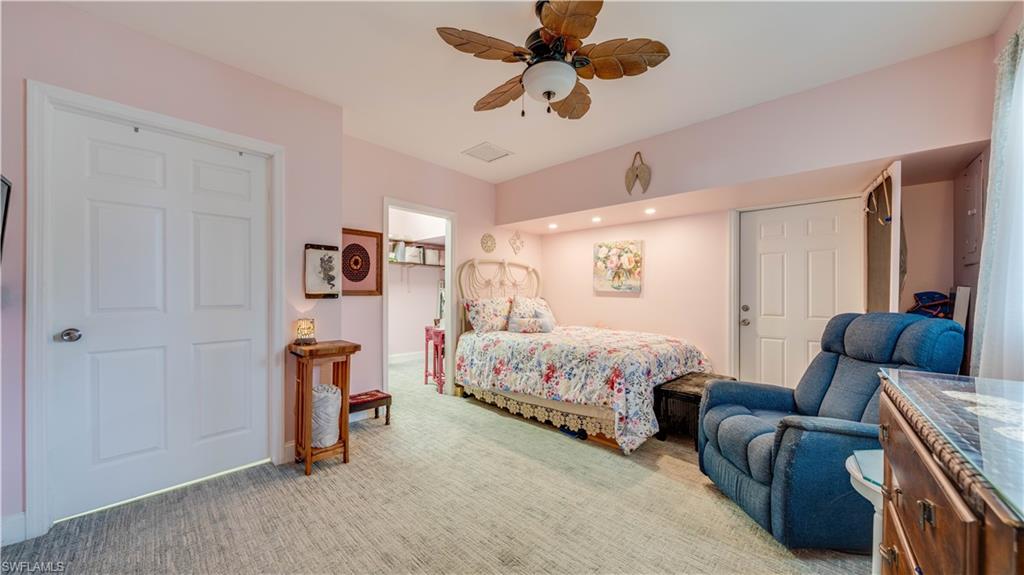 FOXMOOR LAKES - Residential