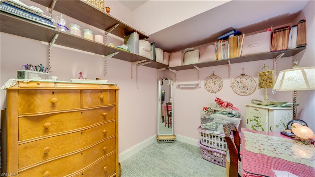 FOXMOOR LAKES - Residential