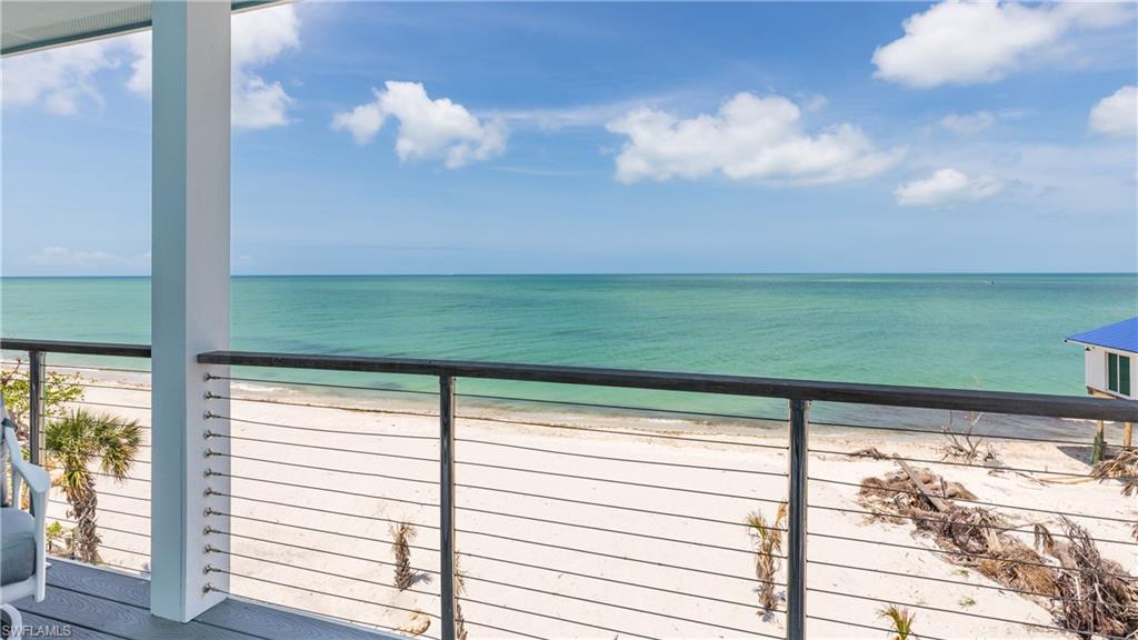 JOSE'S HIDEAWAY - Residential