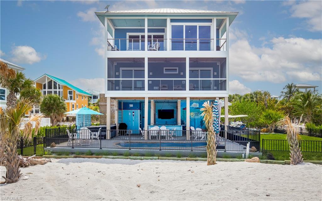 JOSE'S HIDEAWAY - Residential