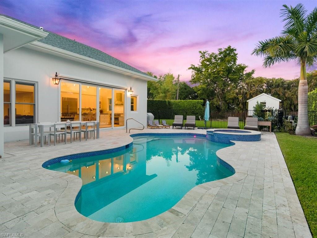 OLDE NAPLES - Residential