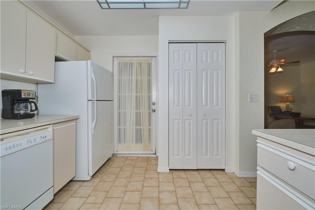 ROSE GARDEN VILLAS CONDO - Residential Lease