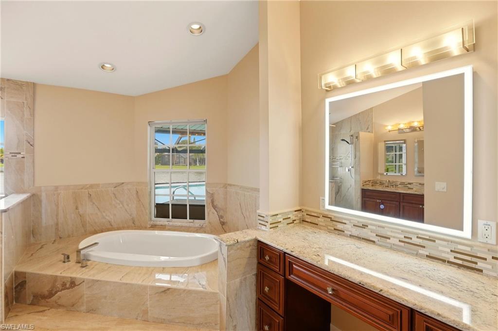 VANDERBILT LAKES - Residential