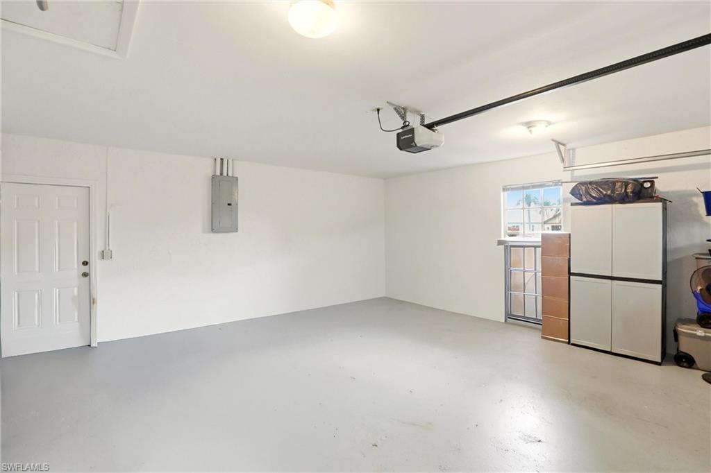 VANDERBILT LAKES - Residential