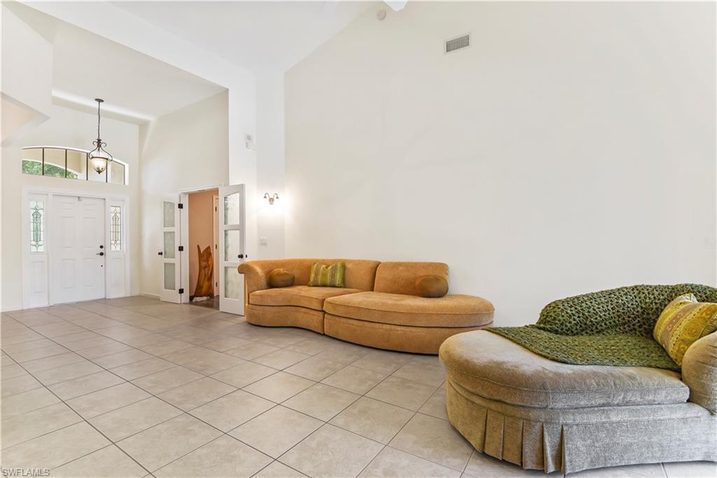 AUTUMN WOODS - Residential