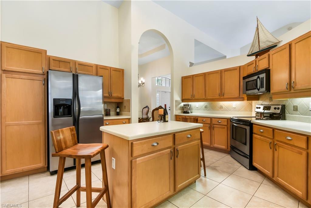 AUTUMN WOODS - Residential